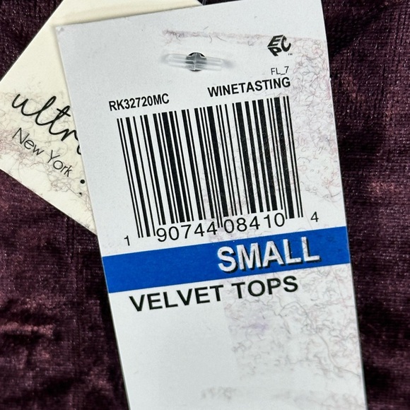 Ultra Flirt Long Sleeve Cold Shoulder Velvet Blouse - Purple - size Small - Picture 8 of 9